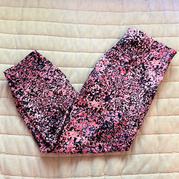 Calvin Klein Performance capris - Picture 6 of 6